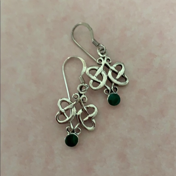 Silver earring with malachite - Picture 1 of 4